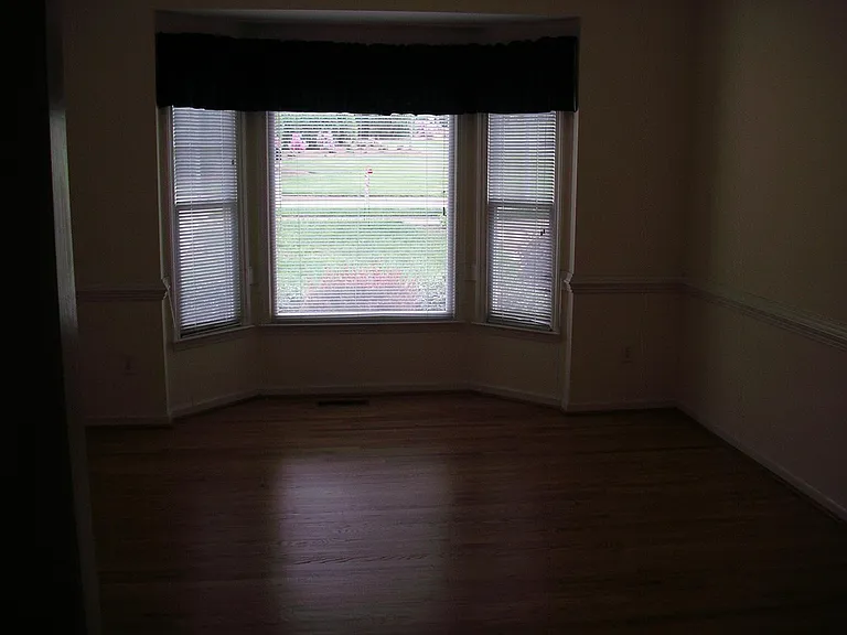 1513 Oakboro Dr — Photo 5