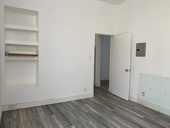 4th image of 1277 Barry Ave APT 3