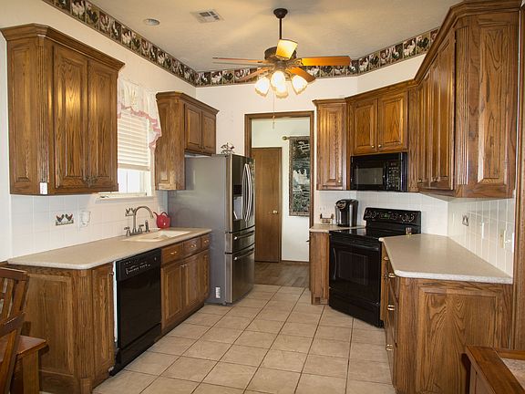 5th image of 4525 SE 110th St