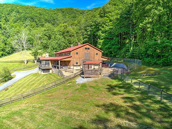 4th image of 210 Chandler Cove Rd