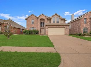 3323 Canyon Rd, Grand Prairie, TX 75052
