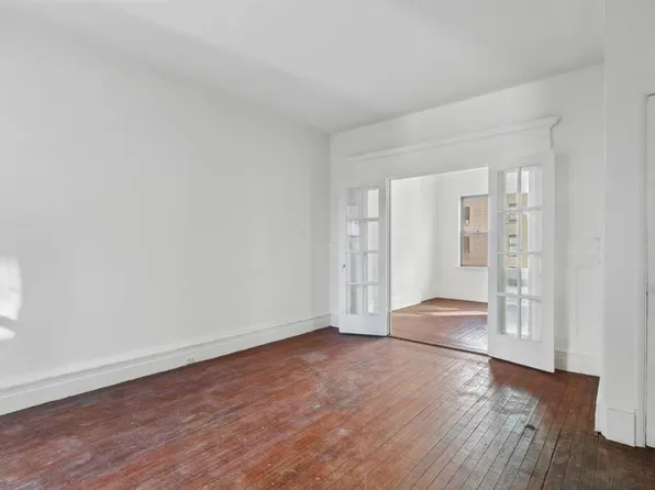 44 West 96th Street image 2 of 13