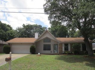 2332 Windstone Dr, Pensacola, FL 32526