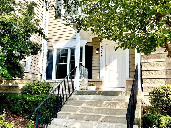 352 W Grand River Ave #3, East Lansing, MI 48823