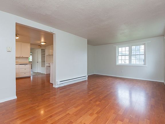 3rd image of 8626 Fawcett Ave