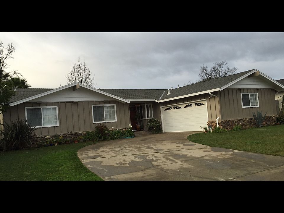 1st image of 1310 Cedar Ct