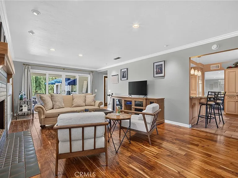 2711 Sweetbriar Dr — Photo 17