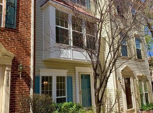 4378 Sutler Hill Sq, Fairfax, VA 22033