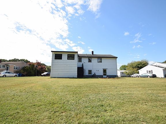 4th image of 27 Niles Rd