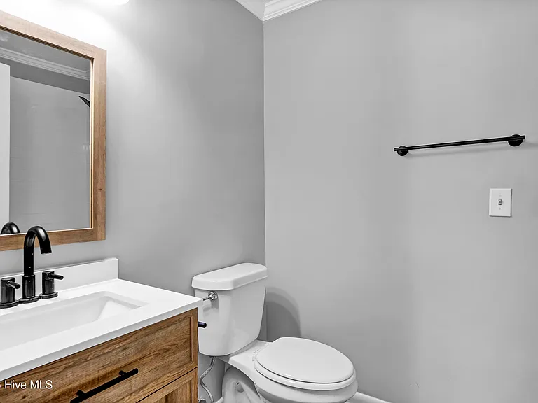 139 Charter Dr — Photo 22