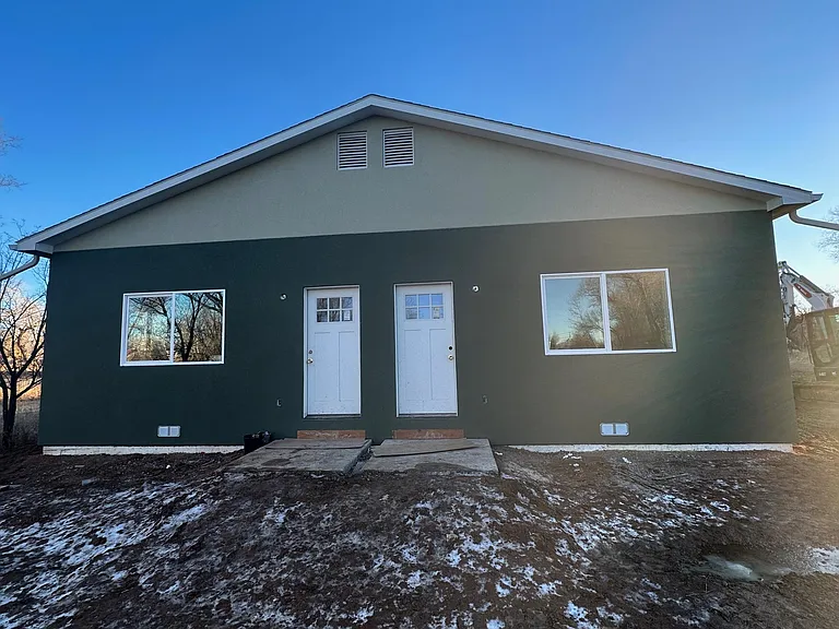 1115 E Carpenter St — Photo 20