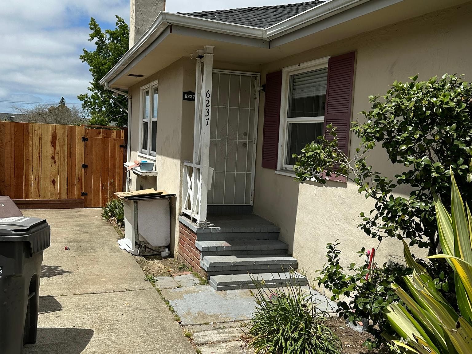 6237 Laird Ave, Oakland, CA 94605 Zillow
