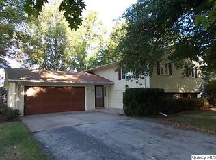 428 S Fayette St, Carthage, IL 62321