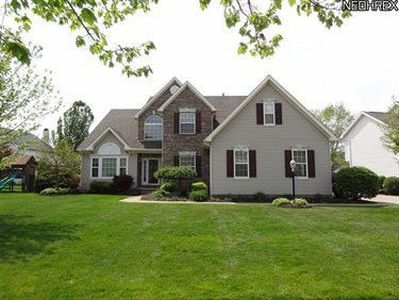 310 Fieldcrest Dr, Akron, OH, 44333