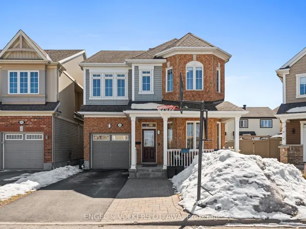 105 Pennant Ave, Ottawa, ON K2J 5X1