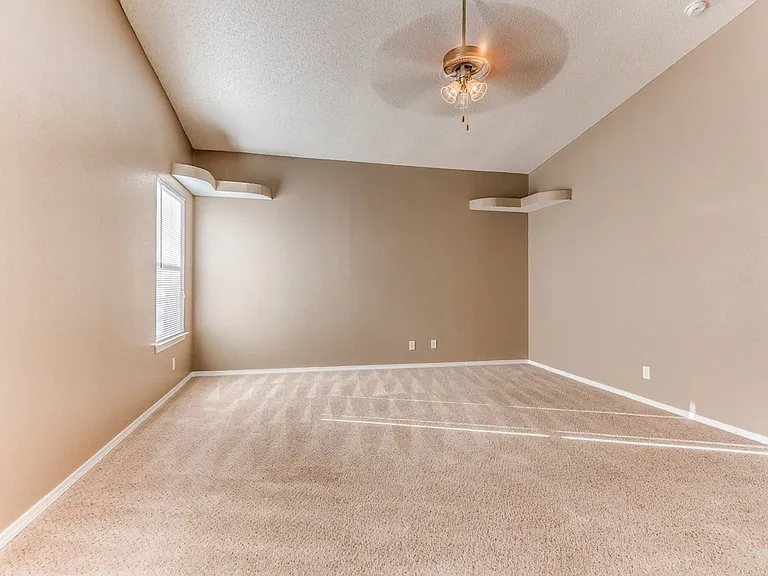 3289 Emerald Point Dr — Photo 26