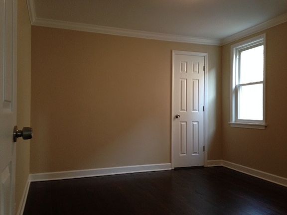 4th image of 1811 N Oak Park Ave