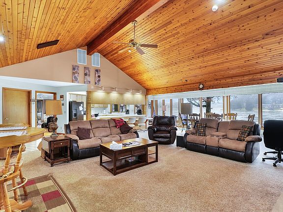 5th image of 338 Kaufman Dr