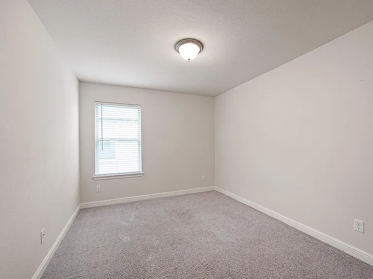 5315 Latigo Ct — Photo 17