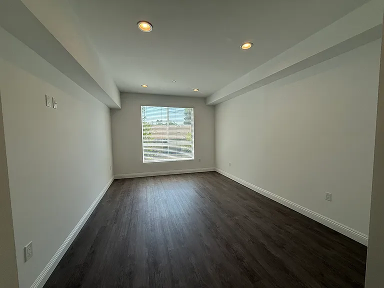 7120 Bellaire Ave #206 — Photo 12