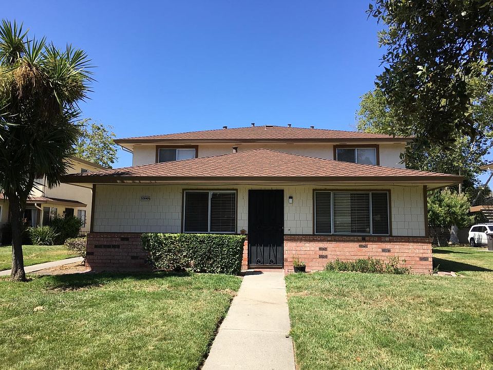 1st image of 32640 Brenda Way APT 1
