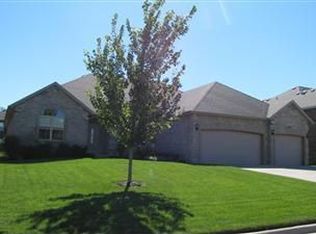 3838 W Vincent Dr, Springfield, MO 65810