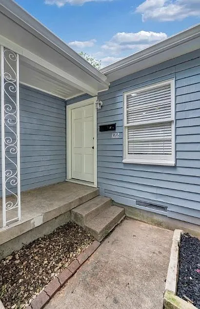 122 E Comay Cir — Photo 4