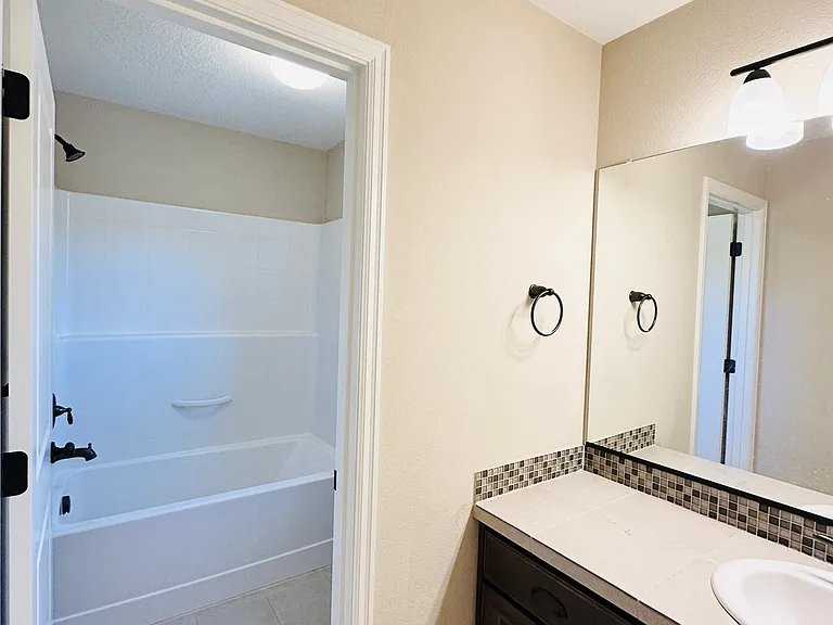 17090 NW Anita St — Photo 62