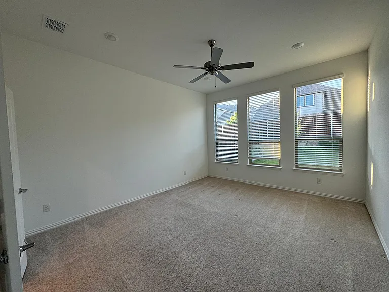 1213 Superbloom Ave — Photo 22