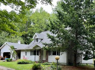 289 Middle Rd, Graniteville, VT 05654