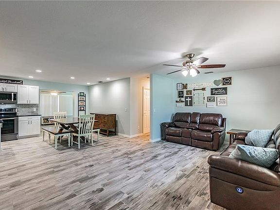 5th image of 37435 Orange Valley Ln