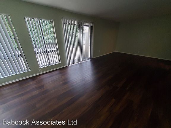 5th image of 24053 Ocean Ave APT 8
