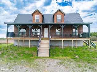 6650 Derby Rd, Applegate, MI 48401