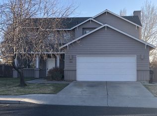 944 NW Oak Pl, Redmond, OR 97756
