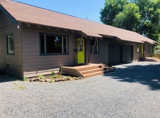 537 NE Burnside Ave #1/2, Bend, OR 97701