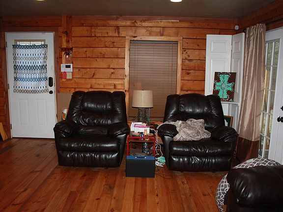 4th image of 219 Balboa Dr