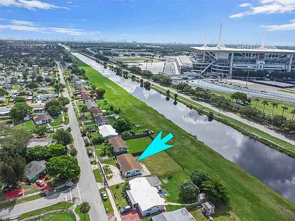 5th image of 2360 NW 204