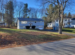 8 Cross St, Kittery, ME 03904