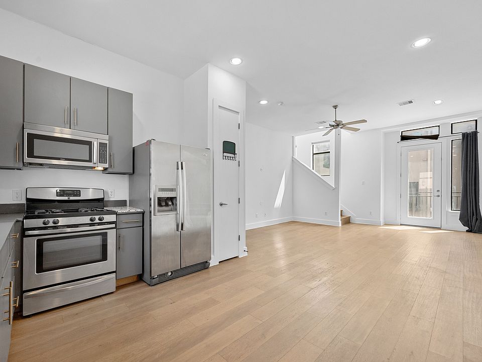 1st image of 6000 Congress Ave