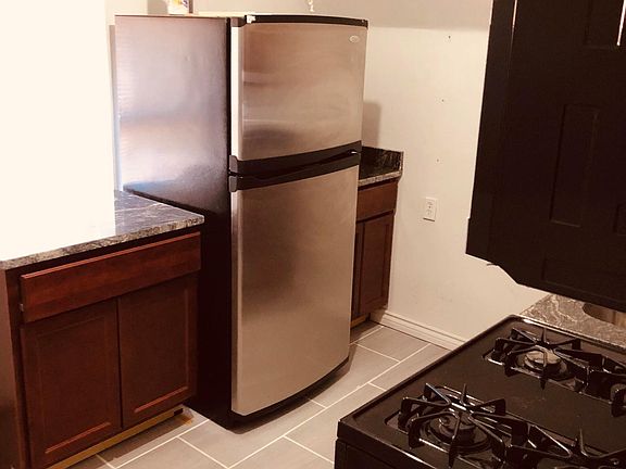4th image of 1020 S Claremont Ave #3