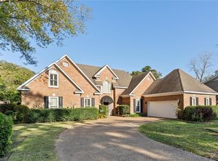 955 Watergate Ct, Mobile, AL 36693