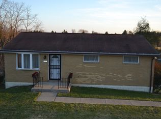 11210 Bluebird Dr, North Huntingdon, PA