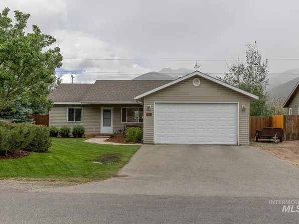 3261 Glenbrook Dr, Hailey, ID 83333