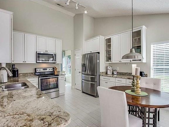 2nd image of 16102 Washburn Pl