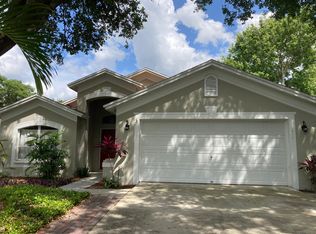 643 Sand Ridge Dr, Valrico, FL 33594