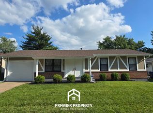 2442 Soundview Ct, Florissant, MO 63031