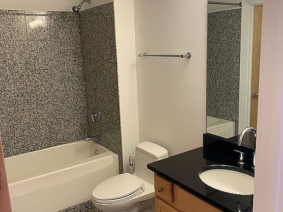 4th image of 2222 Detroit Ave APT 1117