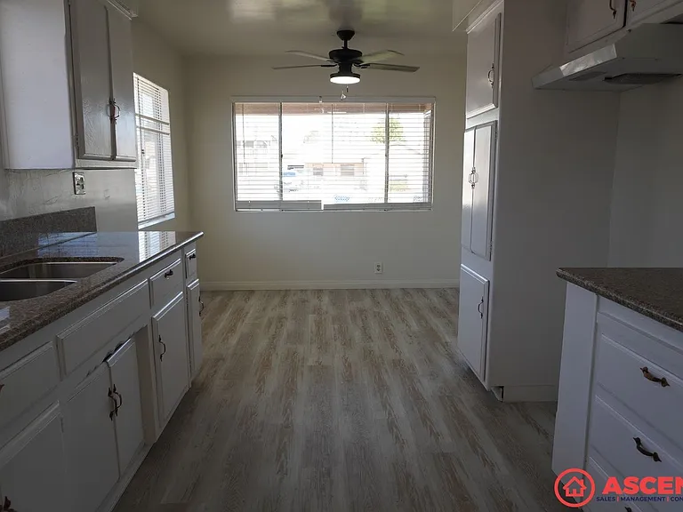 1603 Haldon St — Photo 6