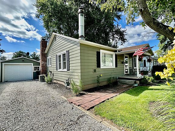 3rd image of 502 Voorhees St