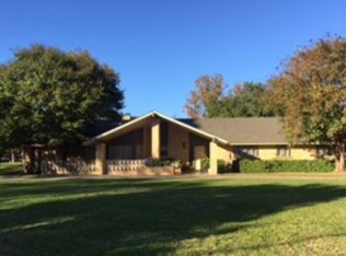 1 El Norte Cir, Uvalde, TX 78801